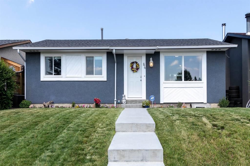 I have sold a property at 84 Malvern CRESCENT NE in Calgary
